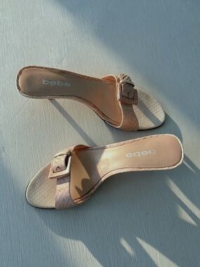 Bebe Blush Pink Embossed Mule Heels Size 6.5 Y2K Buckle Sandals